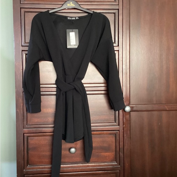 Prettylittlething black tie waist wrap blouse with sleeves NWTS - Picture 1 of 6